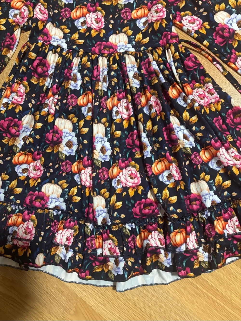 “Makena Lane” 2pc set size 12 in excellent condition